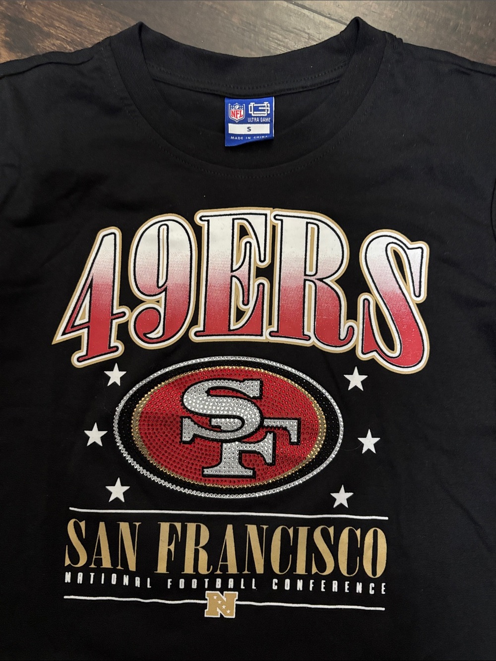 NFL San Francisco 49ers women’s size small Black Graphic Tee - Picture 2 of 3